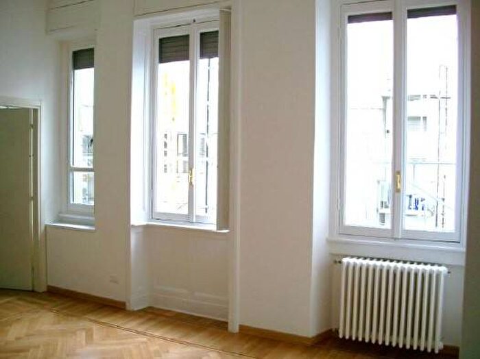 Appartamento monolocale in affitto in Via Brisa, Cadorna Castello, Milano