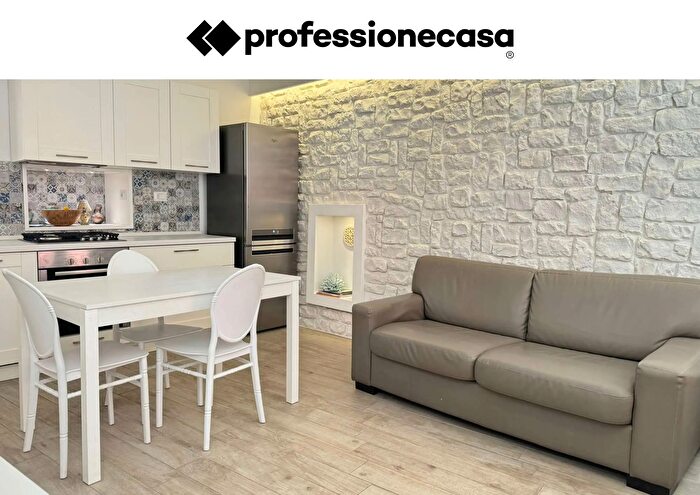 Casa quadrilocale in vendita in Sirolo