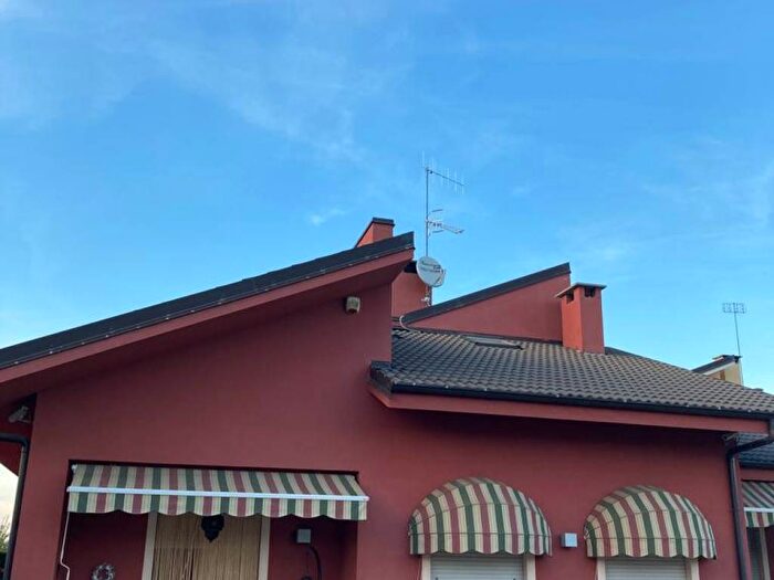 Casa con 6 locali in vendita in Via Villanovetta, Centro, Verzuolo