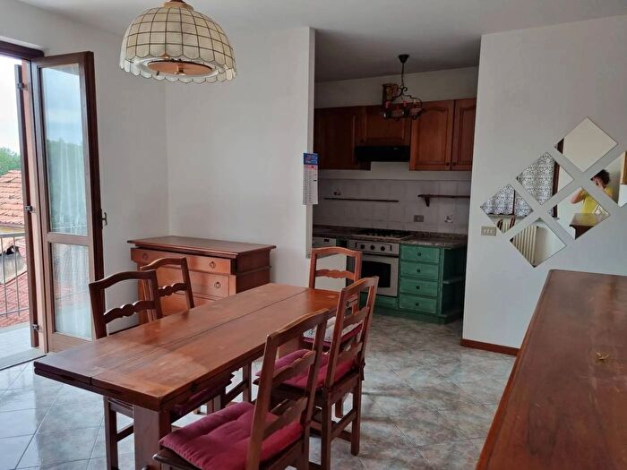 Appartamento quadrilocale in affitto in Via Roma Castelletto dOrba, Castelletto DOrba