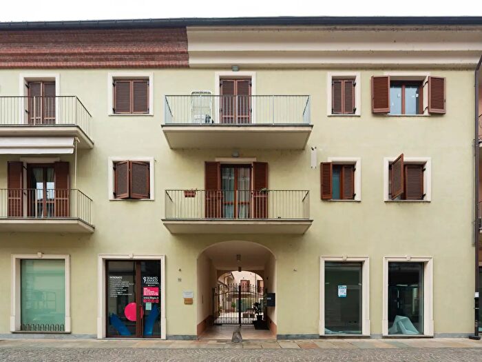 Appartamento quadrilocale in vendita in Via del Collegio, Chivasso