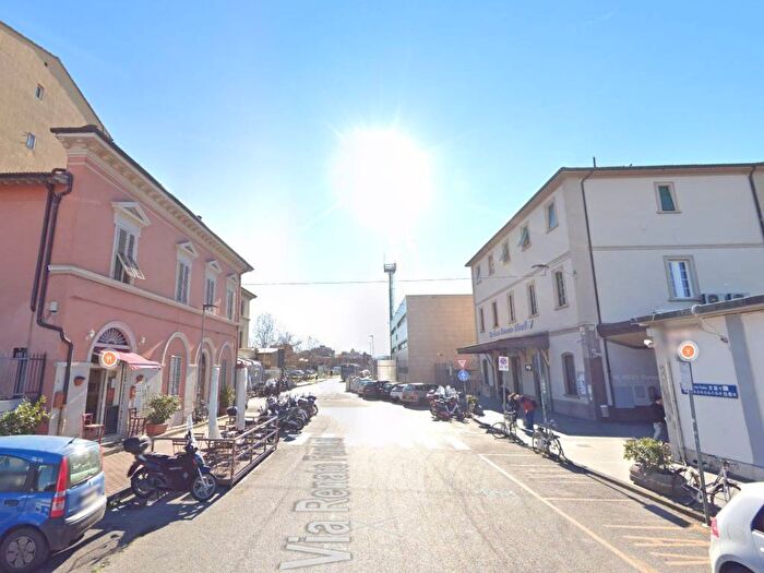 Casa con 6 locali in affitto in Via Renato Fantoni, Careggi Rifredi Dalmazia, Firenze