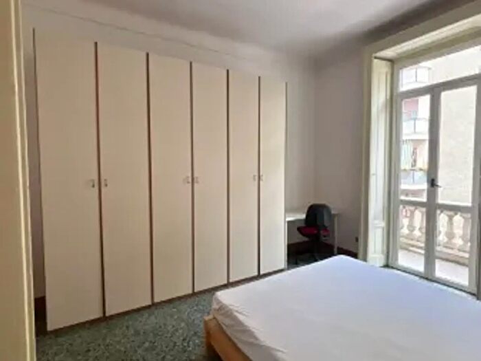 Appartamento quadrilocale in affitto in Via Pavia, Milano
