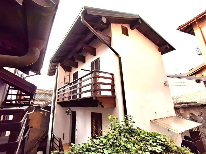Casa quadrilocale in vendita in Via Moriggia Bis, Ghiffa