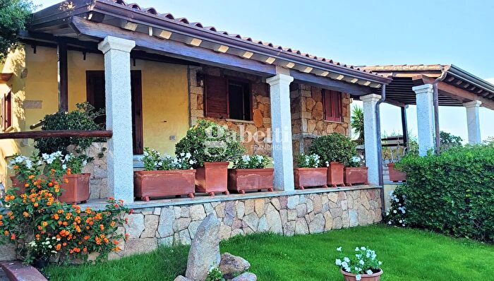 Casa con 5 locali in vendita in Località Sos Appentos Snc, Siniscola