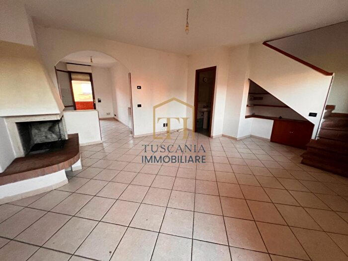 Appartamento quadrilocale in vendita in Colle Di Val DElsa