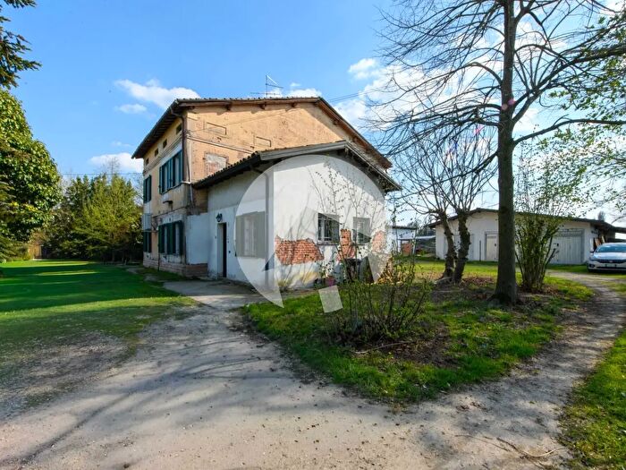 Casa con 9 locali in vendita in Via Rovertella, Rio Saliceto
