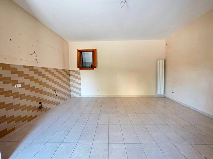 Appartamento bilocale in affitto in Via Camillo Benso di Cavour, Centro, Pollena Trocchia