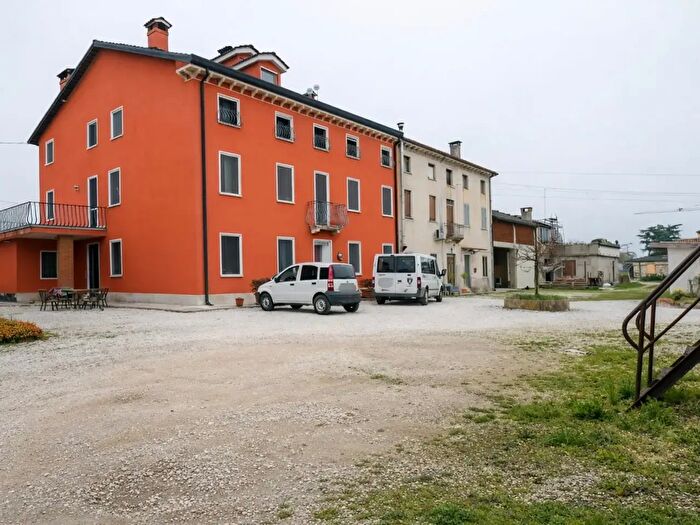 Appartamento con 5 locali in vendita in Via San Marco, Isola Vicentina