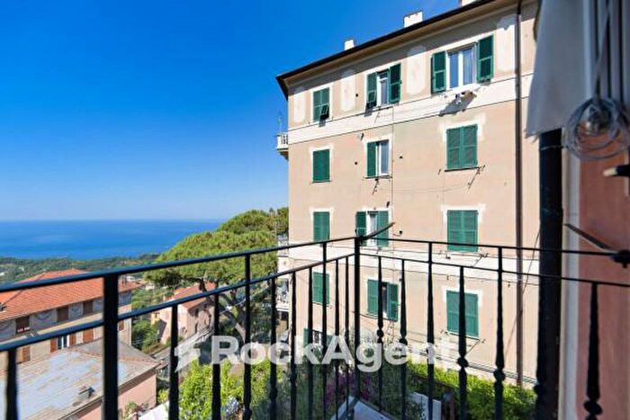 Appartamento trilocale in vendita in Via Romana, Recco