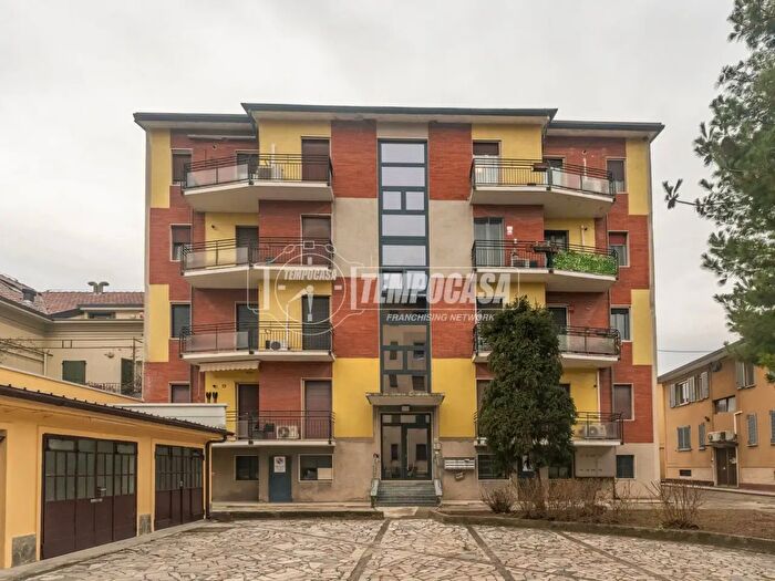 Appartamento trilocale in vendita in Via Libertà, Cusago