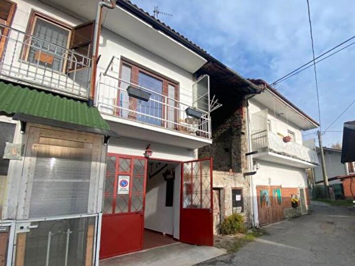 Casa bilocale in vendita in Borgata Caserme B, Villar Perosa