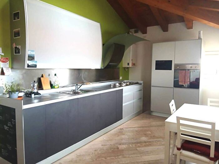 Appartamento trilocale in affitto in Via Martiri Di Marzabotto, Asseggiano, Venezia