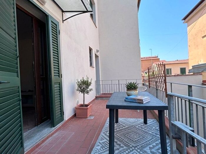 Appartamento bilocale in affitto in Via dell'Arancio, San Frediano Sud San Lorenzo a Pagnatico, Cascina