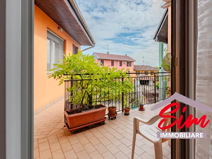 Casa con 5 locali in vendita in Via Vercelli Snc, Casalino