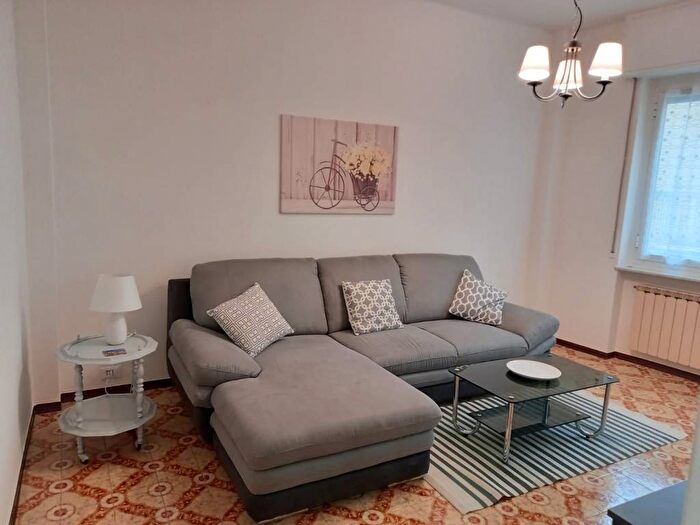 Appartamento trilocale in affitto in Via Privata Lombardia, Muretto di Alassio Stazione Corso Marconi, Alassio