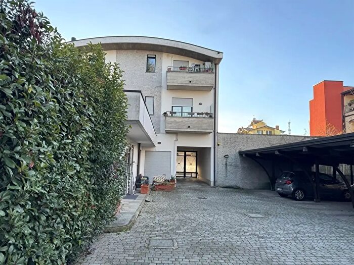 Appartamento monolocale in affitto in Via Redipuglia, Lissone