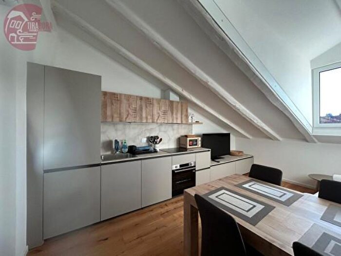 Casa bilocale in affitto in Via Domenico Rossetti, Trieste