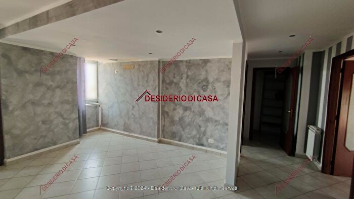 Appartamento trilocale in vendita in Via Calcante Palermo Pa Italia, Palermo