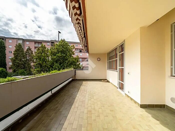 Appartamento quadrilocale in vendita in Via Belluzzo, Verona