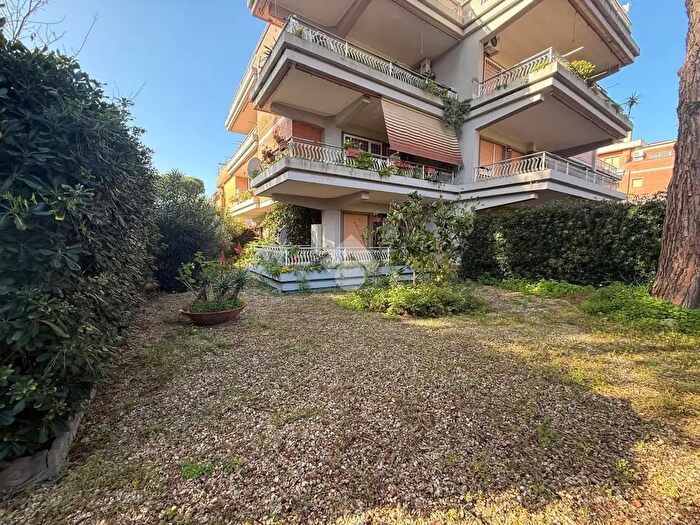 Appartamento quadrilocale in vendita in Via a Volta, Santa Marinella