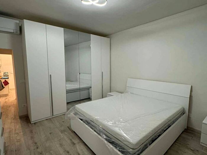 Appartamento trilocale in affitto in Via Taddea, Duomo, Firenze