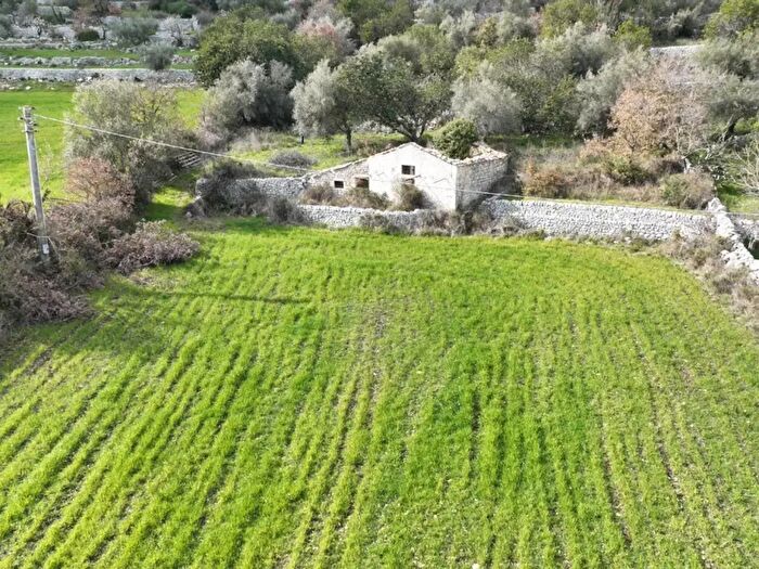 Casa monolocale in vendita in Strada Consortile San Silvestro Rassabbia, Modica