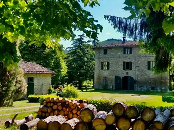 Casa con 6 locali in vendita in Via Enrico Mattei, Dovadola