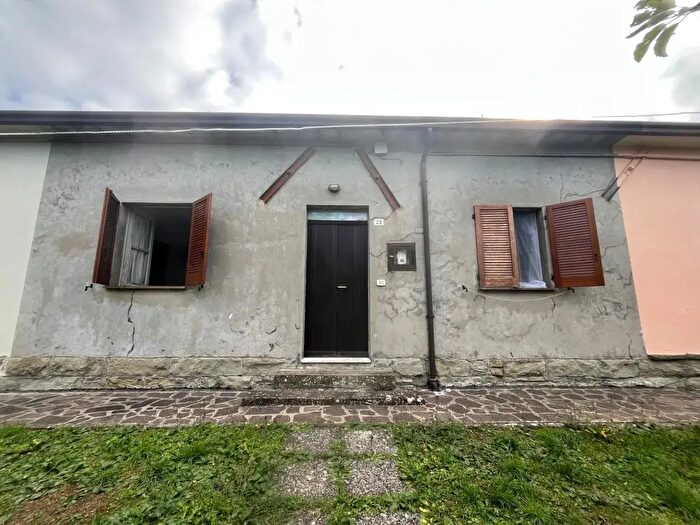 Casa quadrilocale in vendita in Via Alfredo Oriani, Novafeltria
