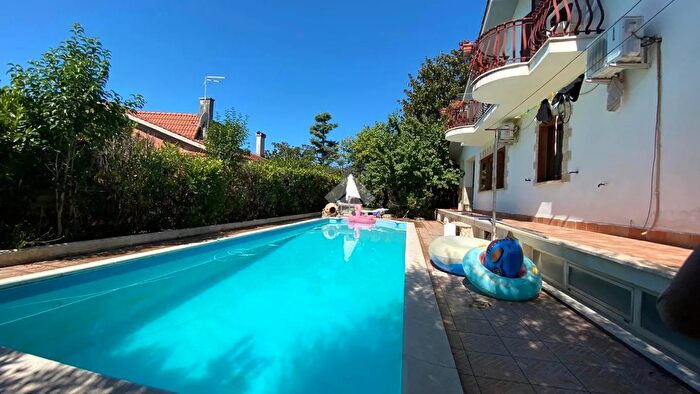 Casa con 8 locali in vendita in Via Monte Todi, Guidonia Montecelio