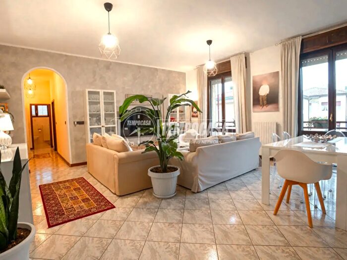 Appartamento trilocale in vendita in Via Giuseppe di Vittorio, Vignola