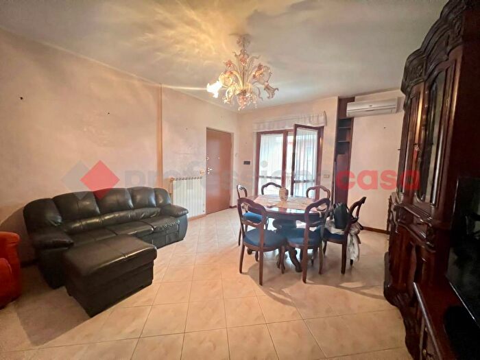 Appartamento quadrilocale in affitto in Largo Alfredo Iacoboni, Rieti