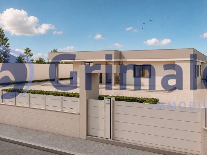 Casa con 6 locali in vendita in Sp, Lizzanello