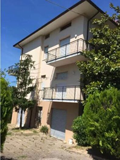 Appartamento quadrilocale in vendita in Via d Buzzati, Ostra