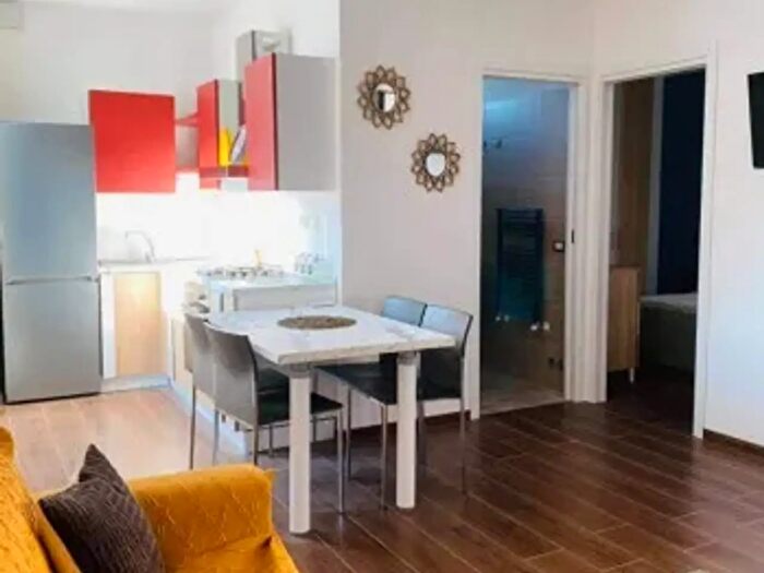 Appartamento bilocale in affitto in Via Roma, Capodimonte