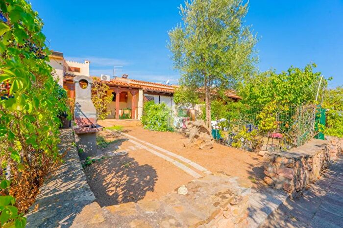 Casa bilocale in vendita in Via Aldo Moro, San Teodoro