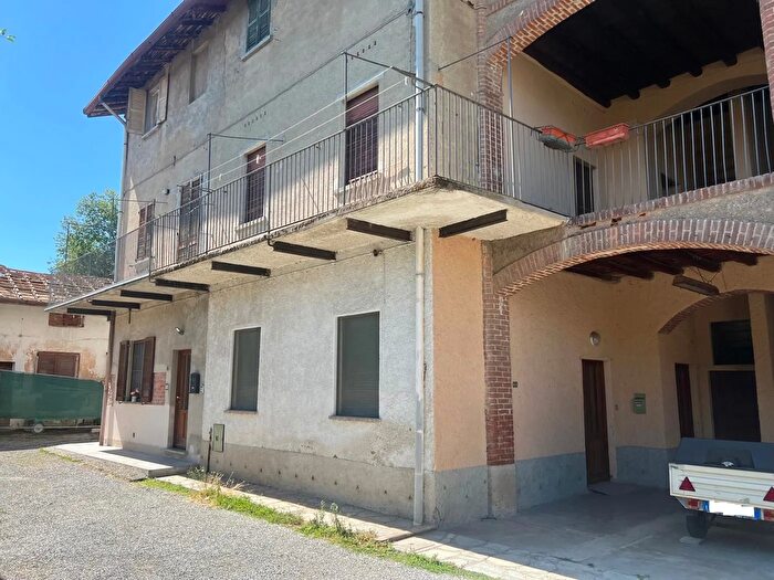 Appartamento quadrilocale in vendita in Vicolo Chiuso, Novedrate