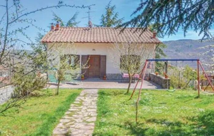 Casa con 6 locali in vendita in Via del Poggio, Chiusi Della Verna