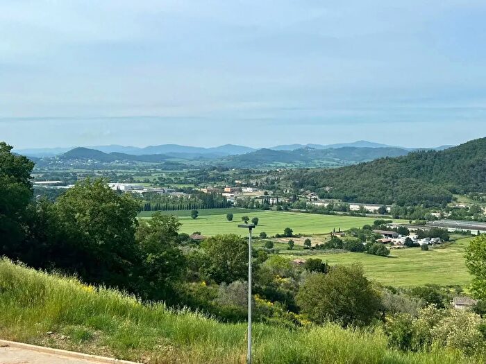 Casa quadrilocale in vendita in Corciano