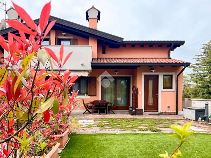 Casa con 5 locali in vendita in Località Villa Opicina, Trieste