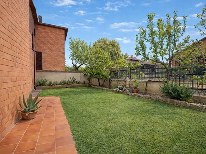 Casa con 5 locali in vendita in Citta Della Pieve