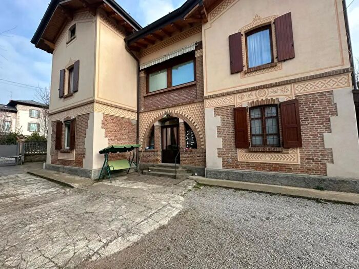 Case in Vendita e in Affitto - 3