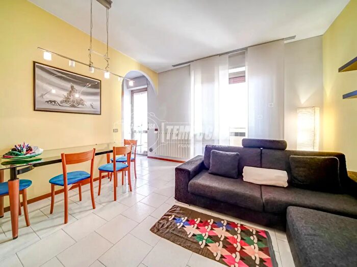 Appartamento bilocale in vendita in Via Santa Maria, Ferno