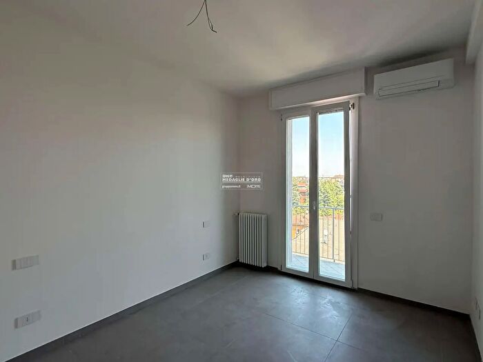 Appartamento con 6 locali in vendita in AdZe Via Fregni, Modena