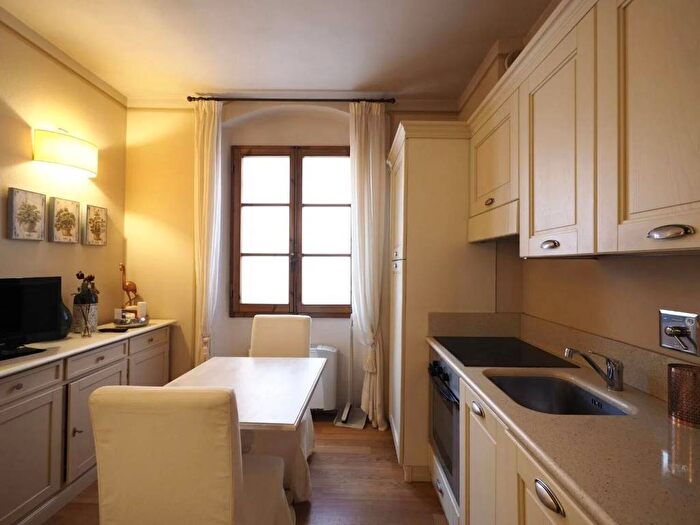 Appartamento bilocale in affitto in Via Del Ponte Alle Riffe No Number, Le Cure, Firenze