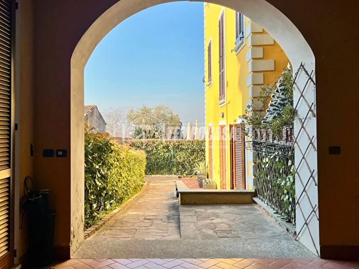 Appartamento bilocale in vendita in Piazza Trento E Trieste, Monticello Brianza