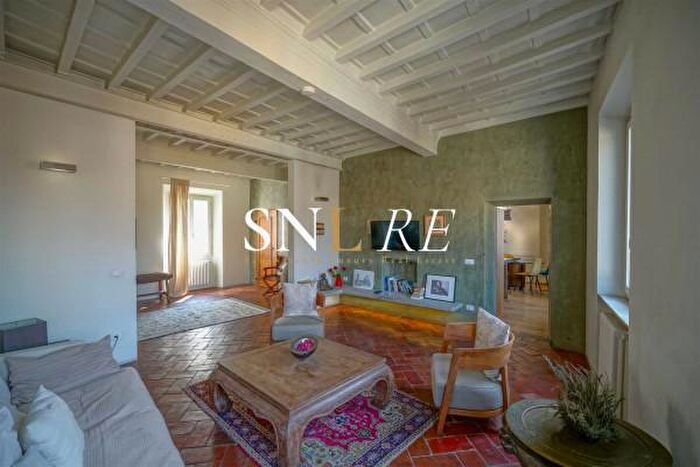 Appartamento con 5 locali in vendita in Via Toscanella, Firenze