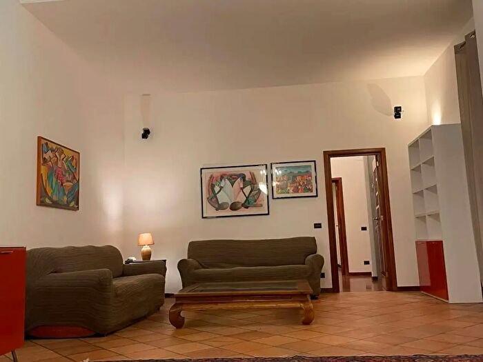 Appartamento quadrilocale in affitto in Via Calefati, Bari