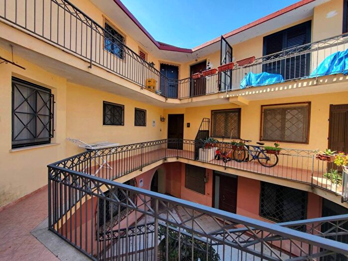 Appartamento trilocale in affitto in Via Provinciale, Centro, Torchiara