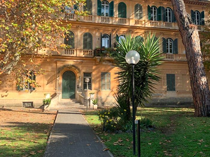 Appartamento con 6 locali in affitto in Via Candido Galli, Frascati